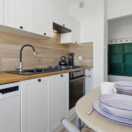 Apartment Turquoise By Solarento *